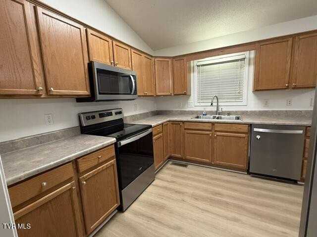 371 Mockingbird Pl - Photo 3 of 14