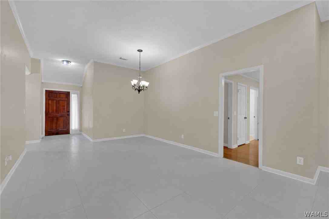 2101 Fox Ridge Rd - Photo 5 of 28