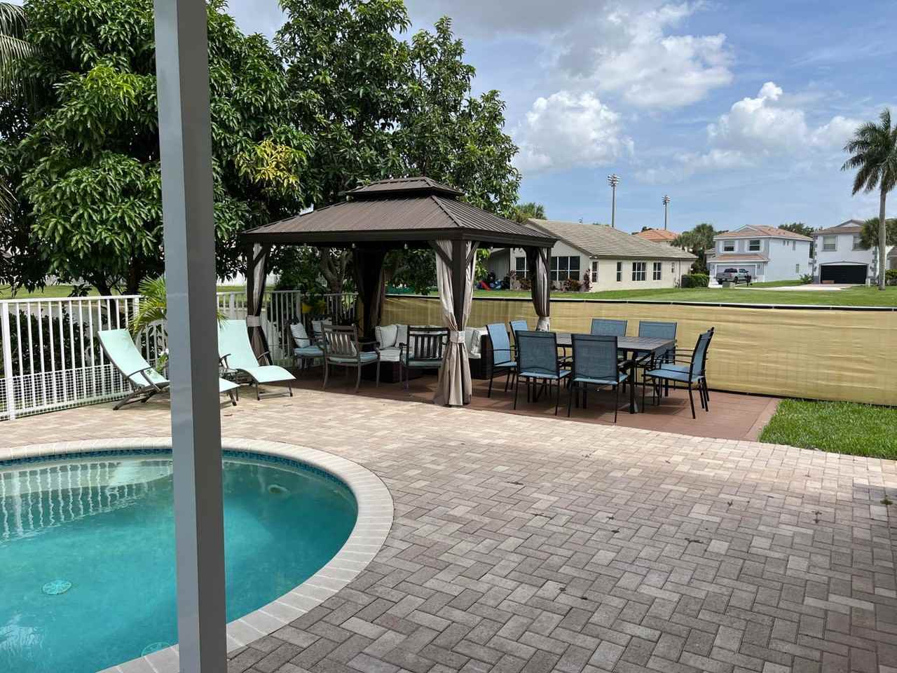 7576 Lake Worth Rd - Photo 5 of 8