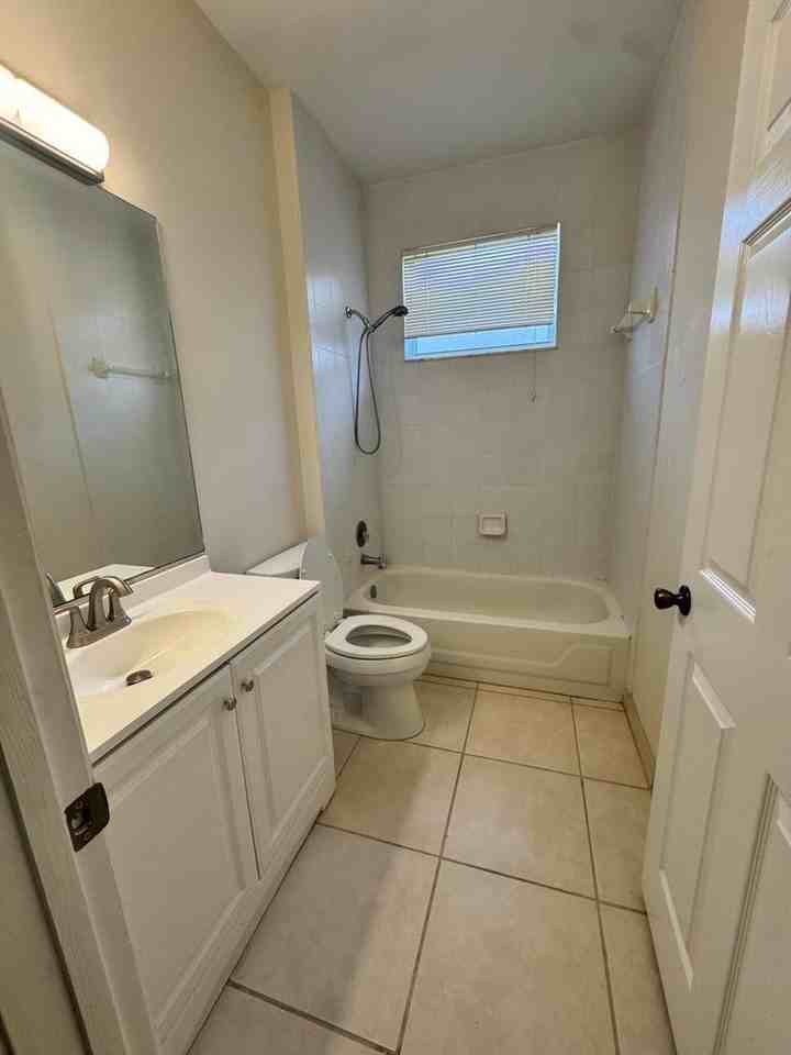 10895 Fillmore Dr - Photo 3 of 8