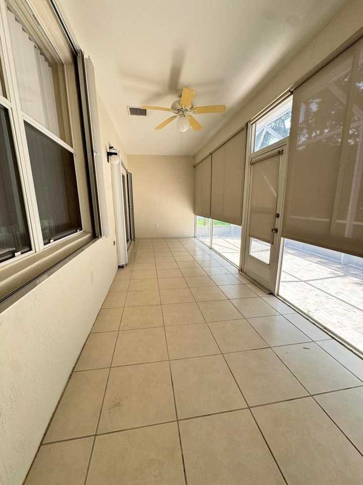 10895 Fillmore Dr - Photo 7 of 8