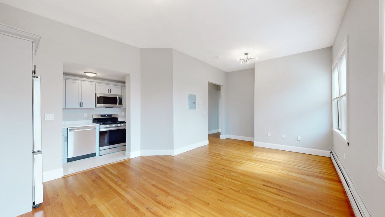 184 Highland St #2 - Photo 3 of 12