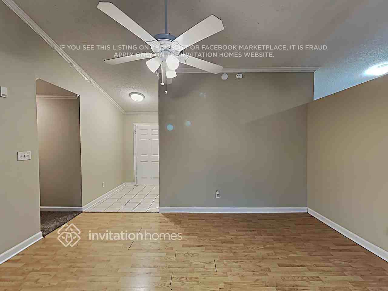 4737 Aldersbrook Dr - Photo 4 of 18