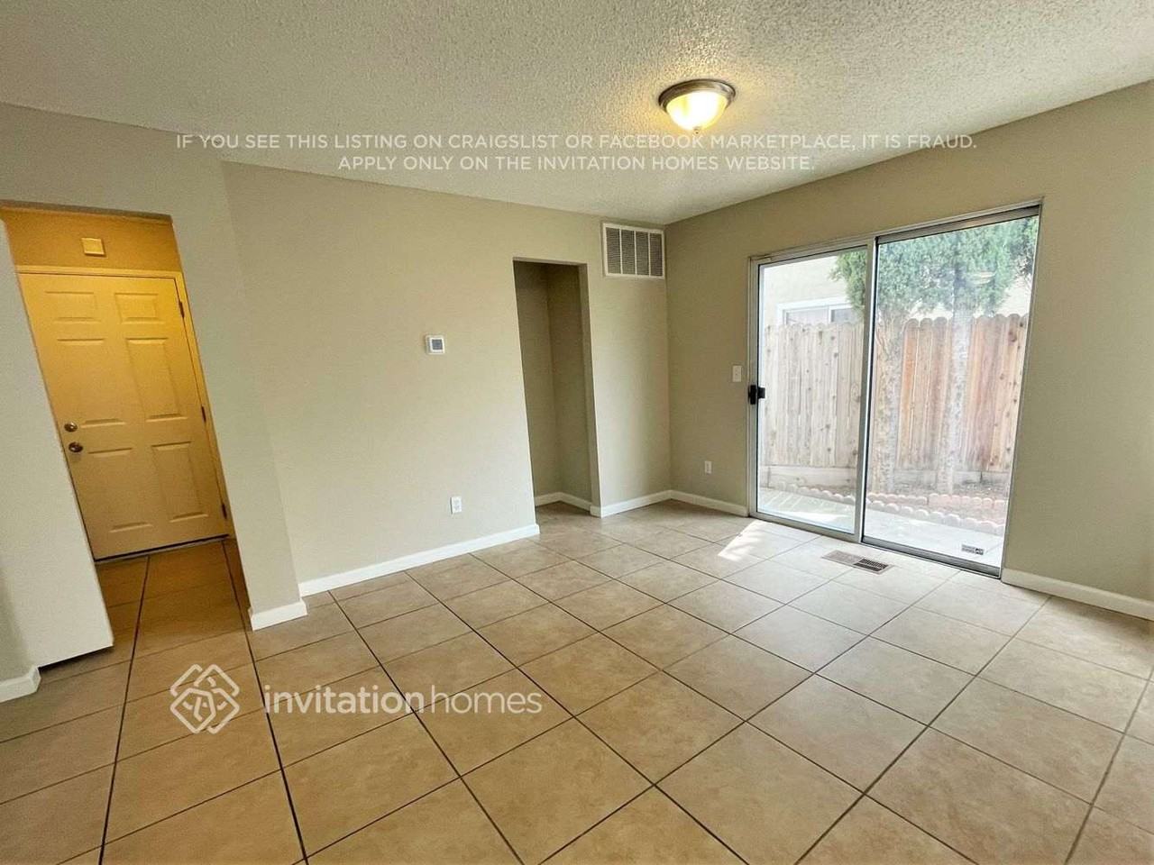 910 Edgewood Cir - Photo 3 of 11