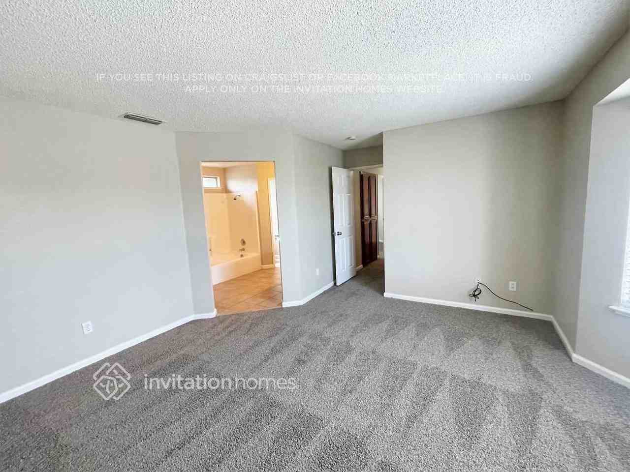 910 Edgewood Cir - Photo 5 of 8