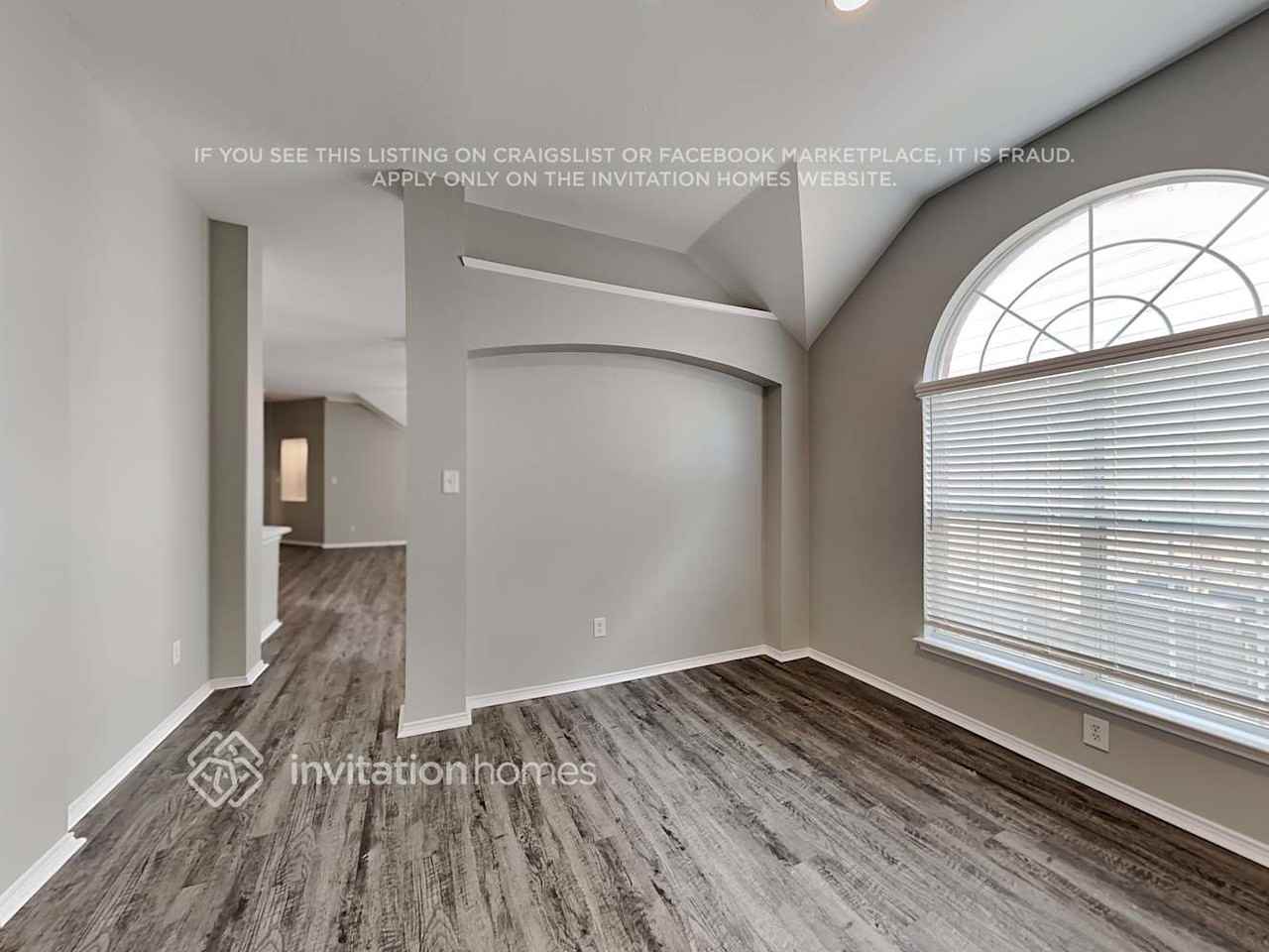 10009 Chadbourne Rd - Photo 6 of 17