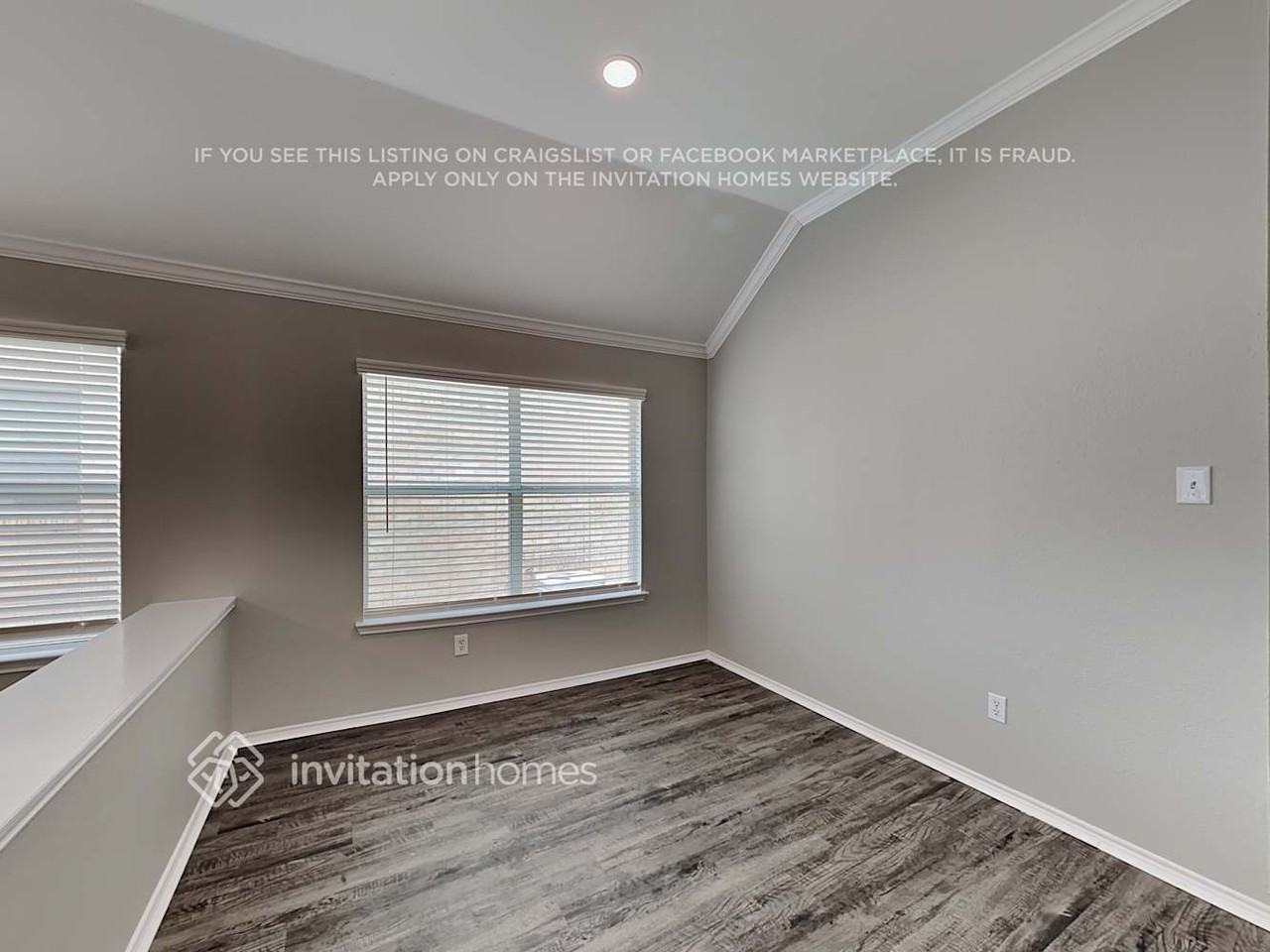 10009 Chadbourne Rd - Photo 7 of 17