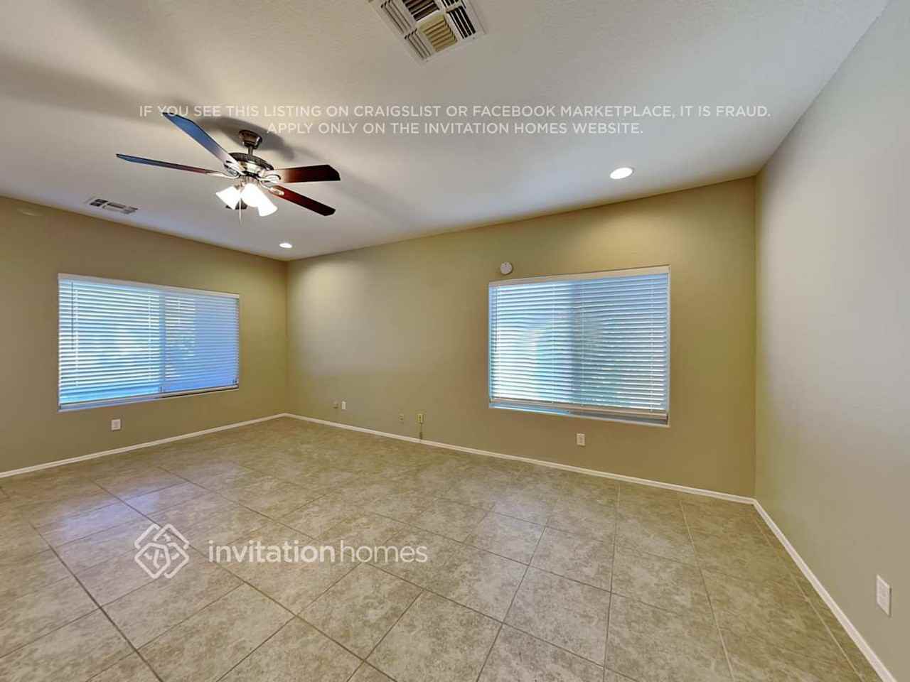 3717 E Remington Dr - Photo 4 of 17