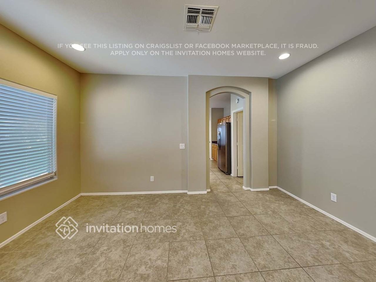 3717 E Remington Dr - Photo 5 of 17