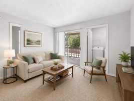 featured image of 2 Wyndham Dr