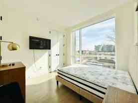 Private Bedroom in 4 Bedroom/2 Bathroom Home - Photo 1 of 1