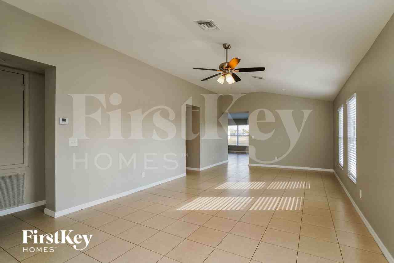 25453 Bandito Ct - Photo 2 of 15