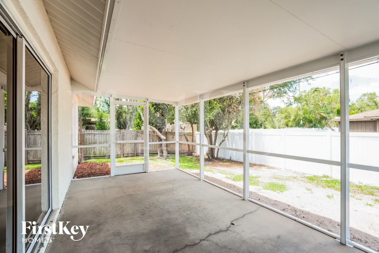 880 Flamingo Rd - Photo 7 of 15