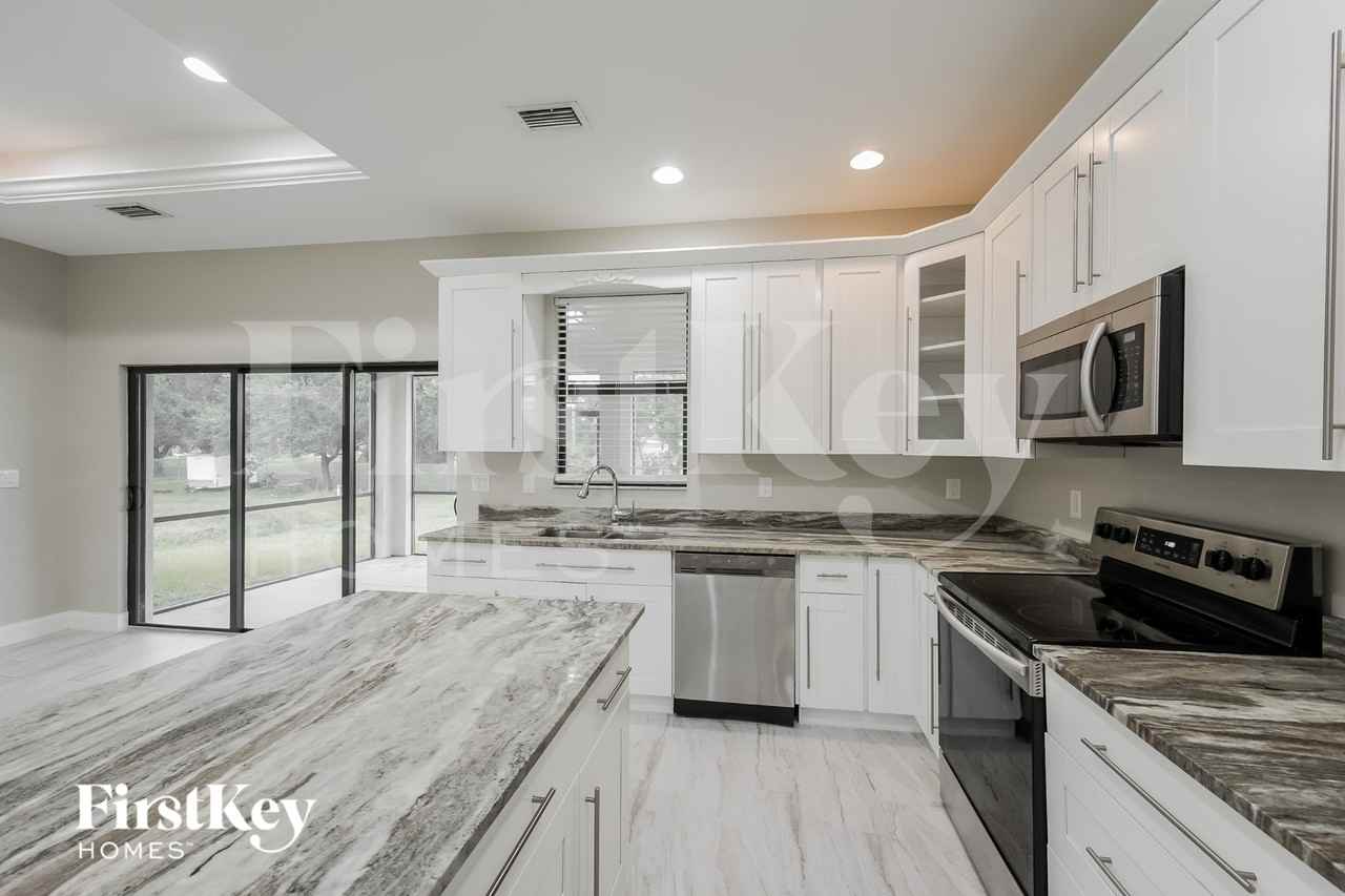 4027 25th St Sw - Photo 6 of 15