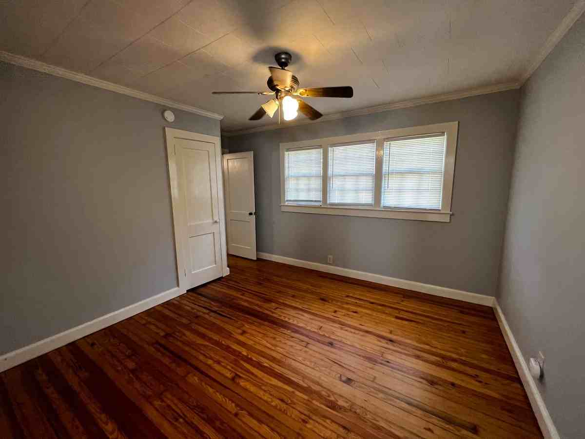 452 W 1st Ave - Photo 6 of 13