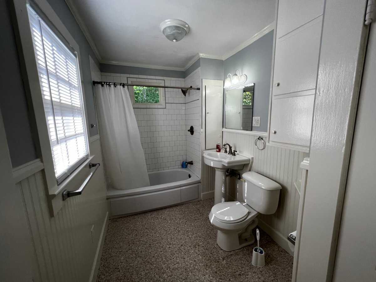 452 W 1st Ave - Photo 7 of 13