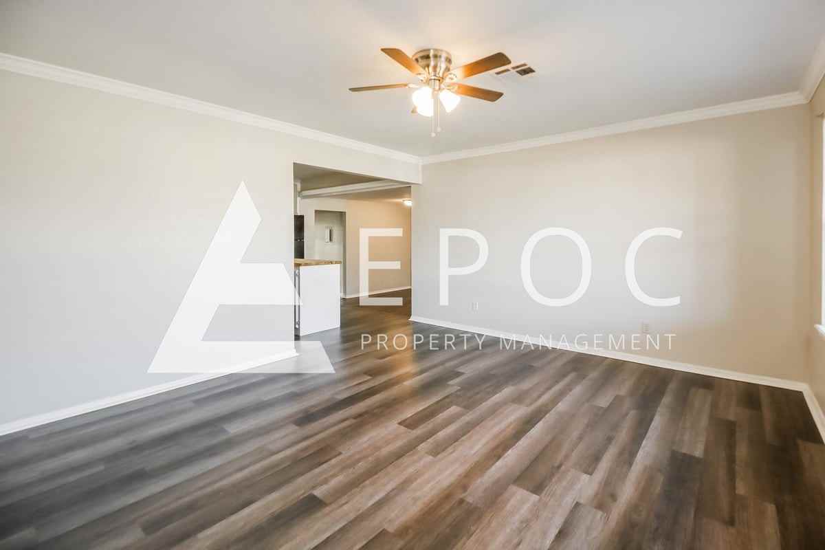 742 Highland Pkwy - Photo 6 of 15