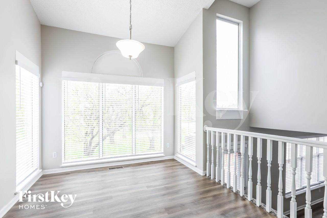 632 Se Ashton Dr - Photo 5 of 15