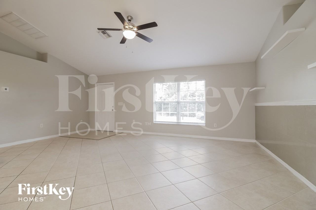 3114 35th St Sw - Photo 3 of 15