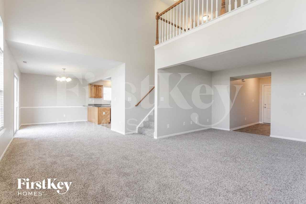 5416 Powder River Ct - Photo 3 of 15