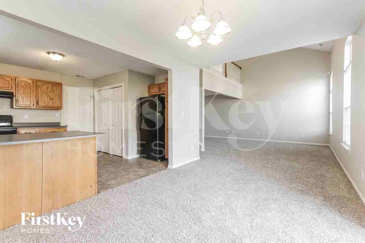 5416 Powder River Ct - Photo 4 of 15