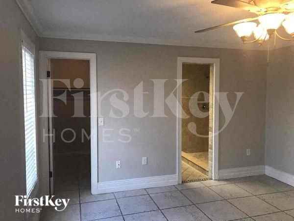 2698 44th Ter Sw - Photo 3 of 12