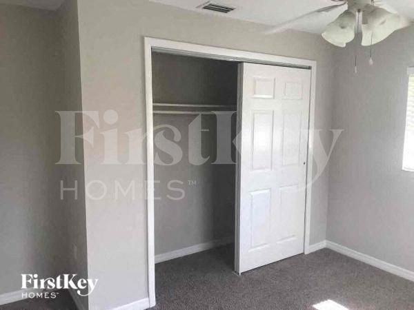 2698 44th Ter Sw - Photo 5 of 12