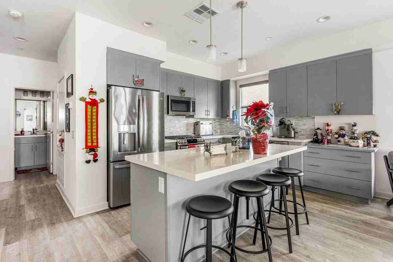 2691 Roosevelt St - Photo 2 of 15