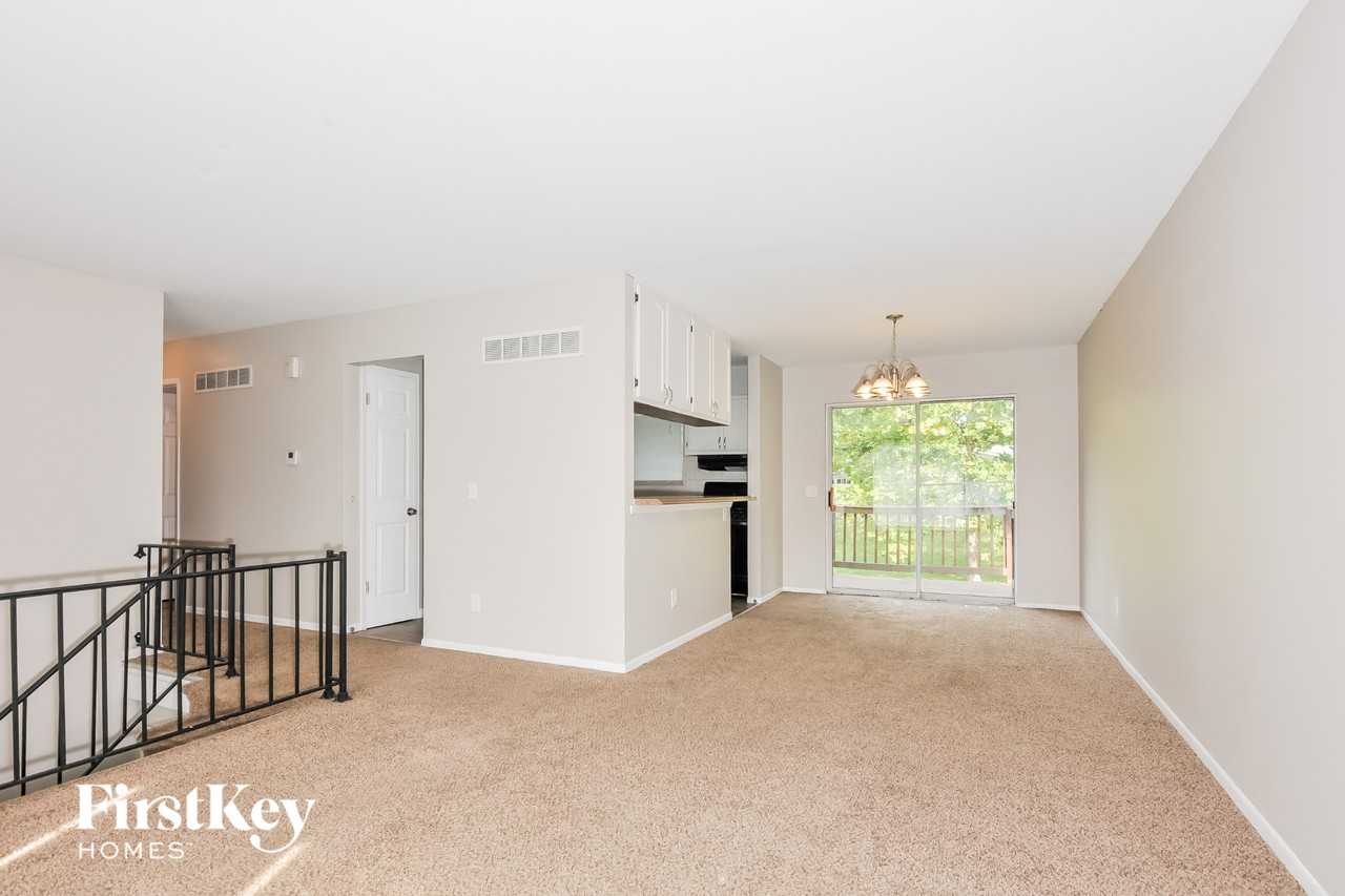 12652 Bay Tree Dr - Photo 3 of 12
