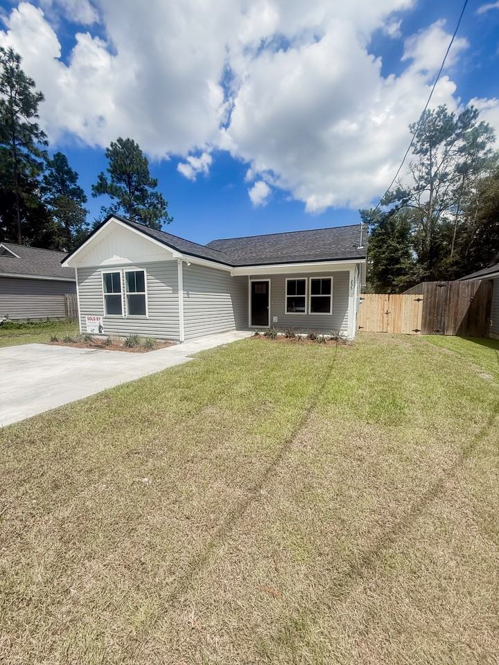 235 Tafflinger Rd #1 - Photo 4 of 26