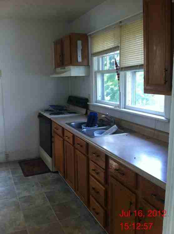 713 E Moler Ave #1 - Photo 4 of 23