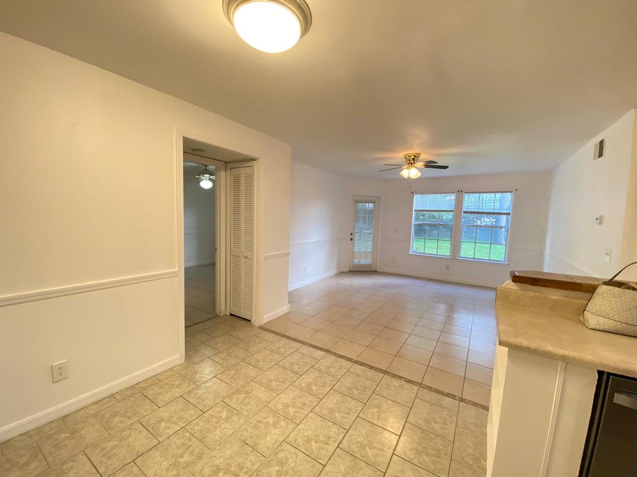 6166 Westgate Dr #1 - Photo 7 of 43