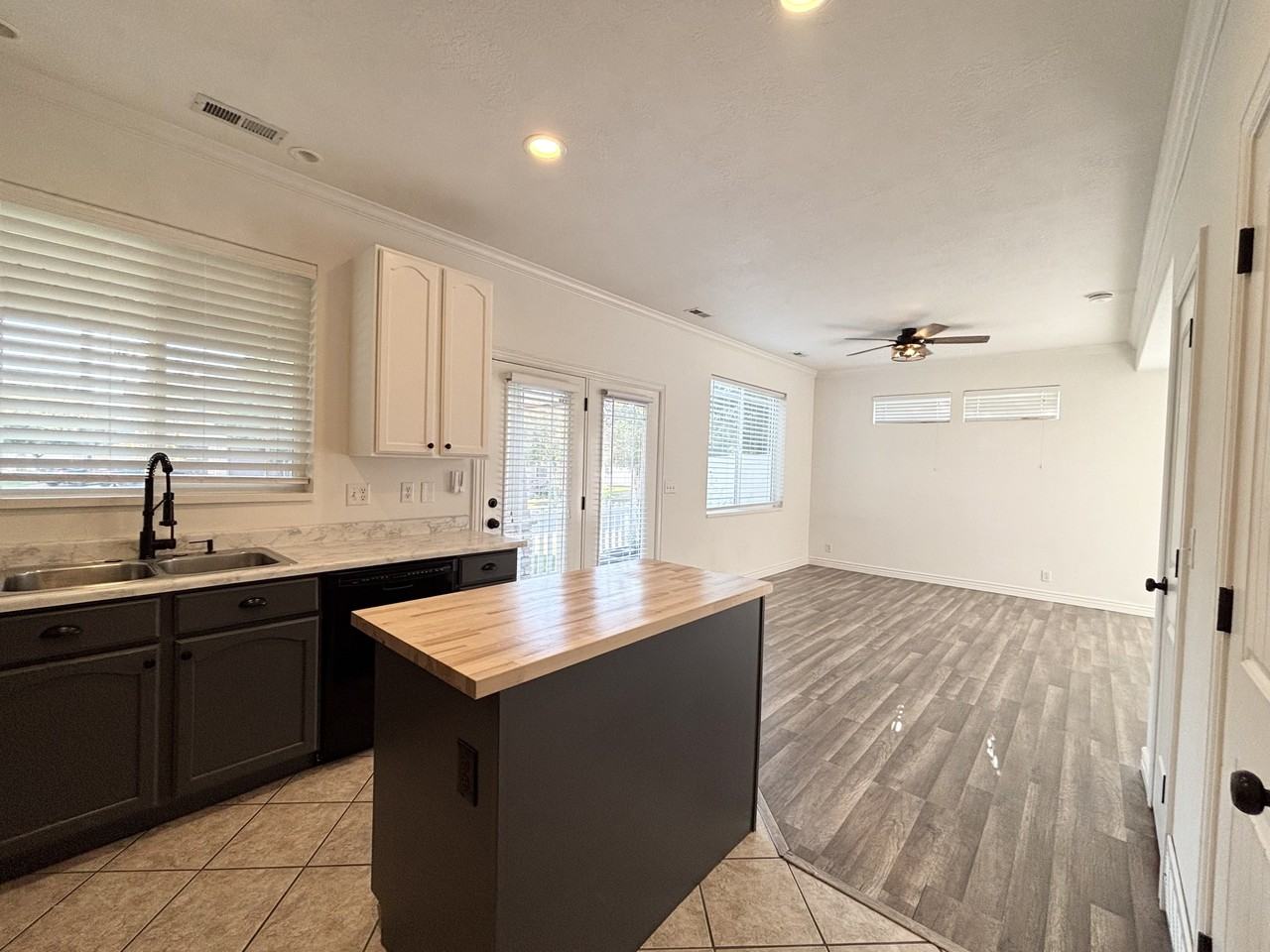632 E Long Shadow Dr #1 - Photo 7 of 29