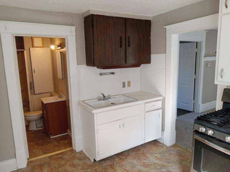 851 Oakland Rd Ne - Photo 3 of 17