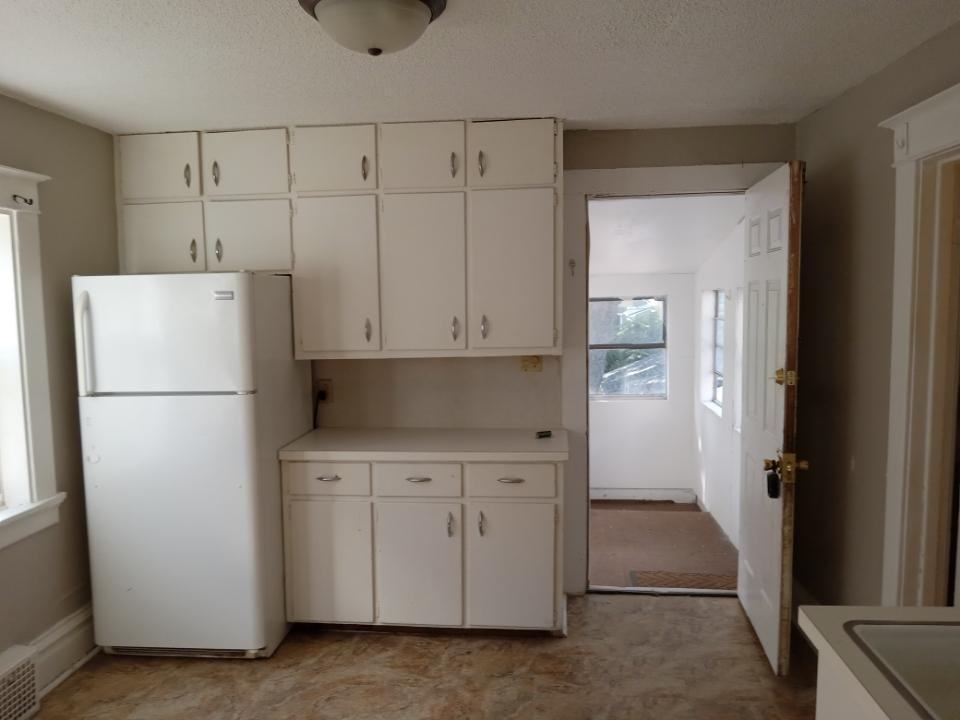 851 Oakland Rd Ne - Photo 6 of 17