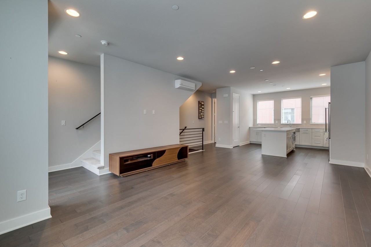 11415 117th Ln Ne #2 - Photo 7 of 25