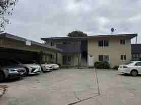 930 Ravenscourt Ave #1 - Photo 1 of 1