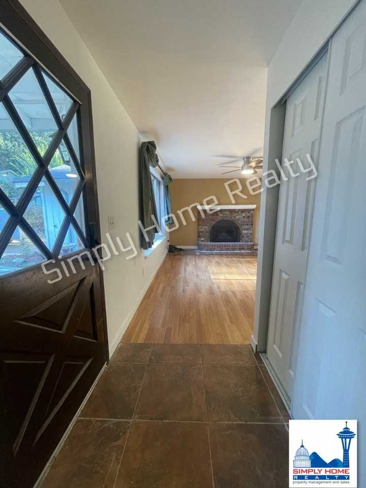 7808 Pamela Ct Se - Photo 2 of 26