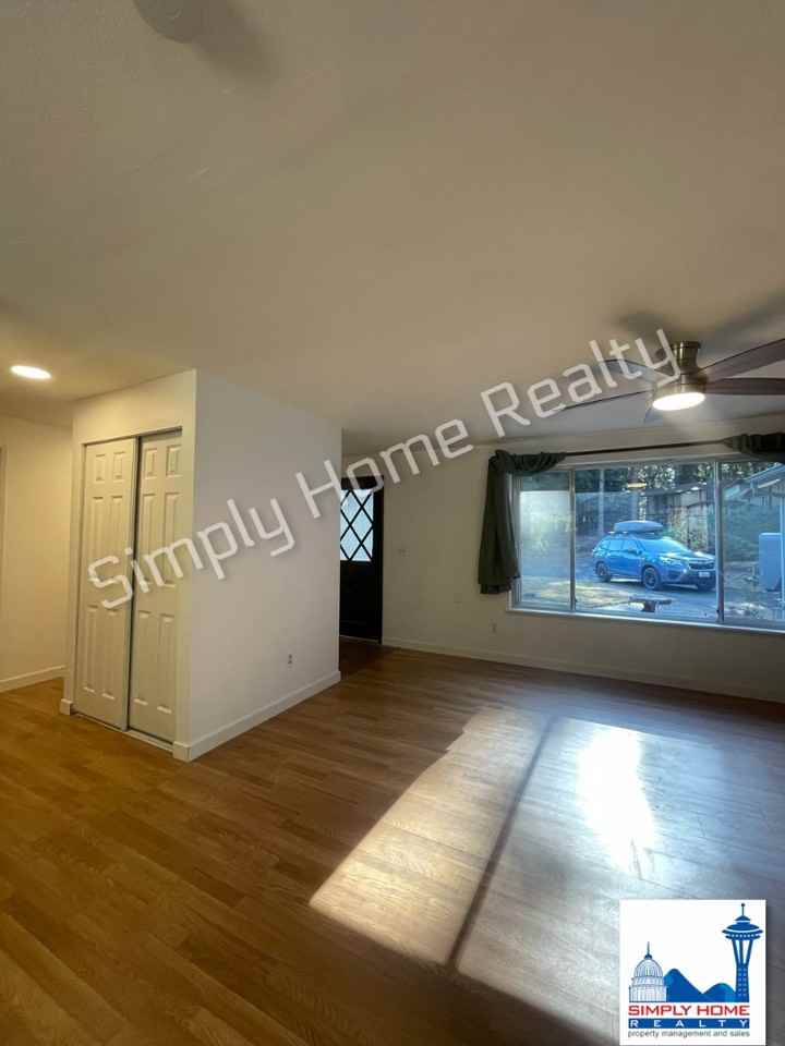 7808 Pamela Ct Se - Photo 6 of 26