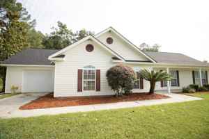 featured image of 2309 Oakridge Ln #1