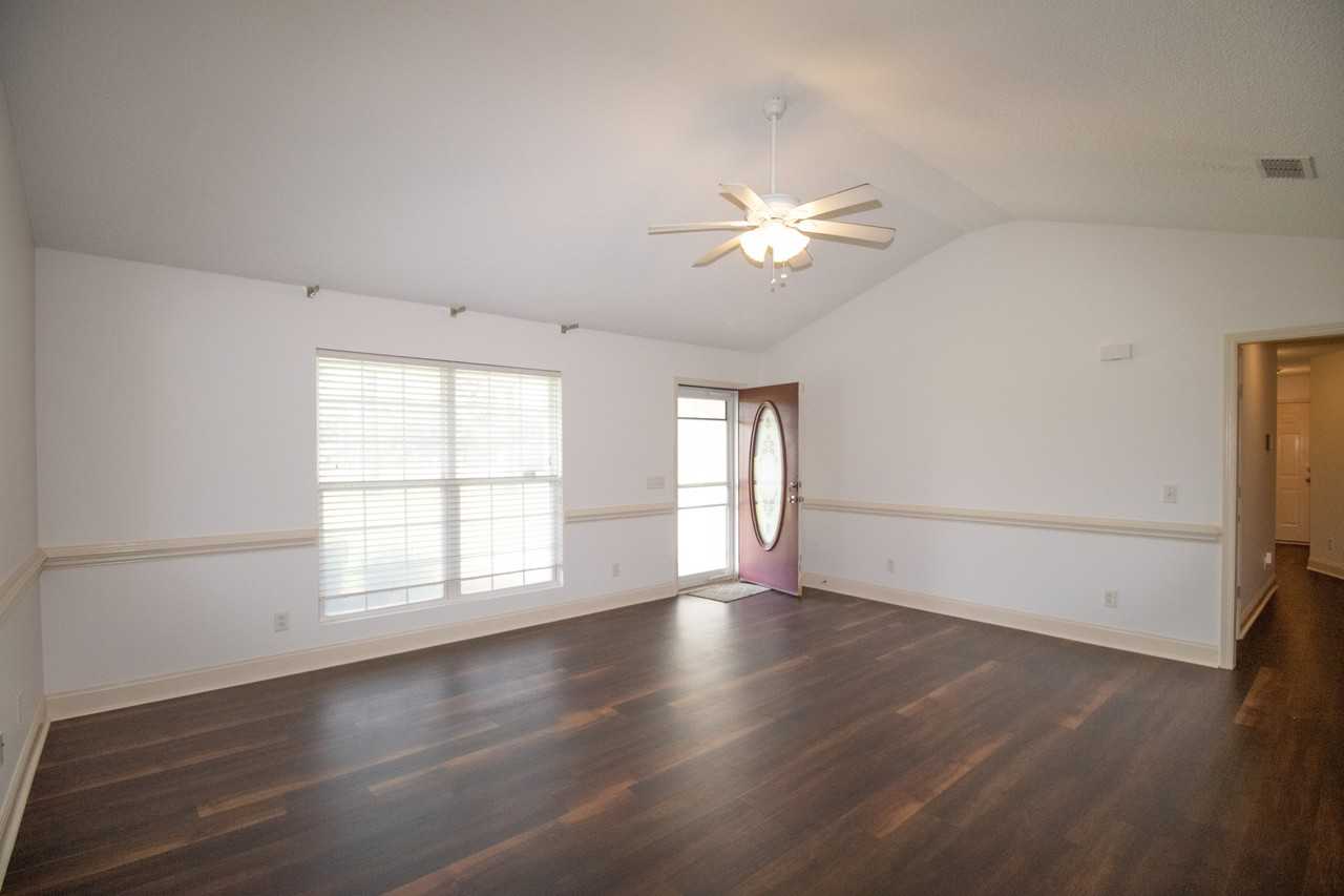 2309 Oakridge Ln #1 - Photo 2 of 13