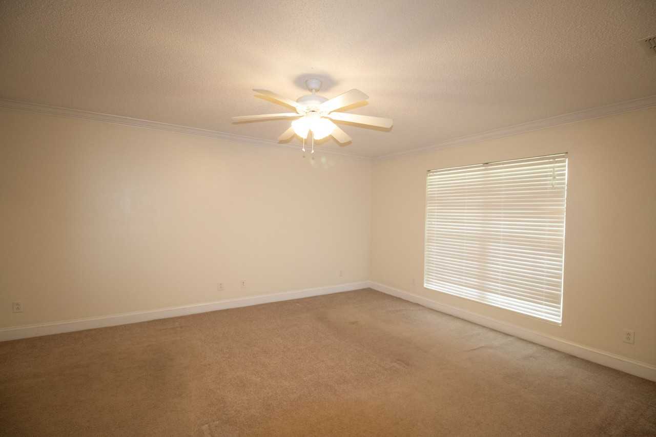 2309 Oakridge Ln #1 - Photo 7 of 13