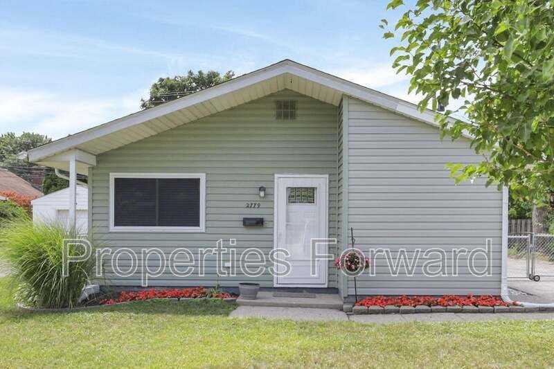 2779 Woodgrove Dr - Photo 3 of 25