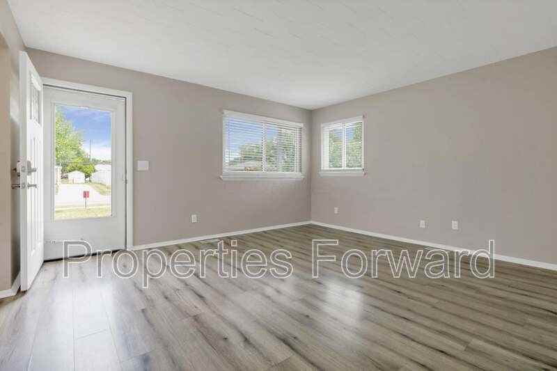 2779 Woodgrove Dr - Photo 6 of 25