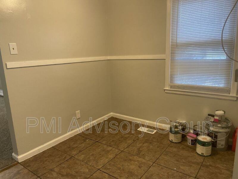 2016 Sw Medford Ave - Photo 3 of 13