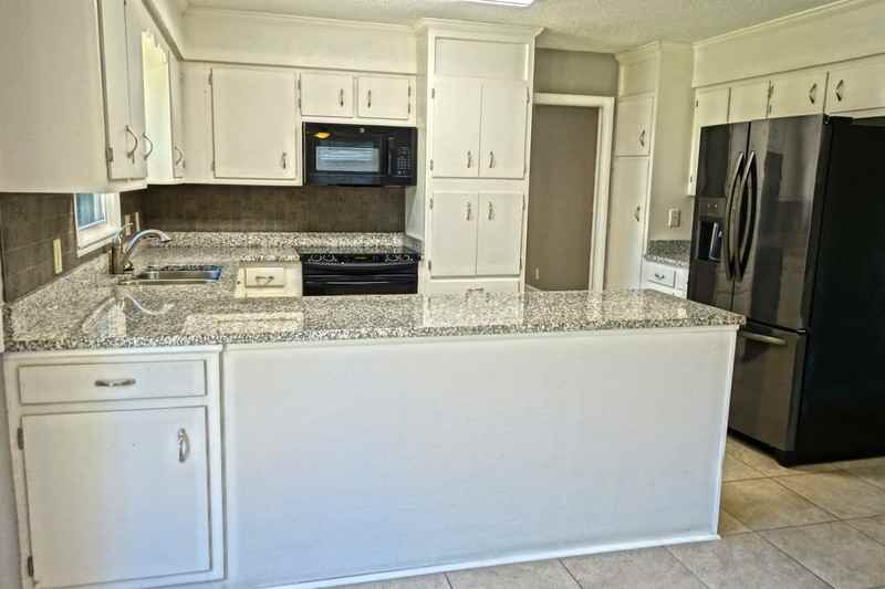 3306 Hastings Rd Sw - Photo 5 of 37