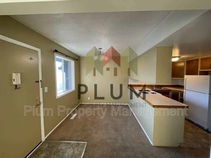 200 Eddy Ave #3B - Photo 4 of 21