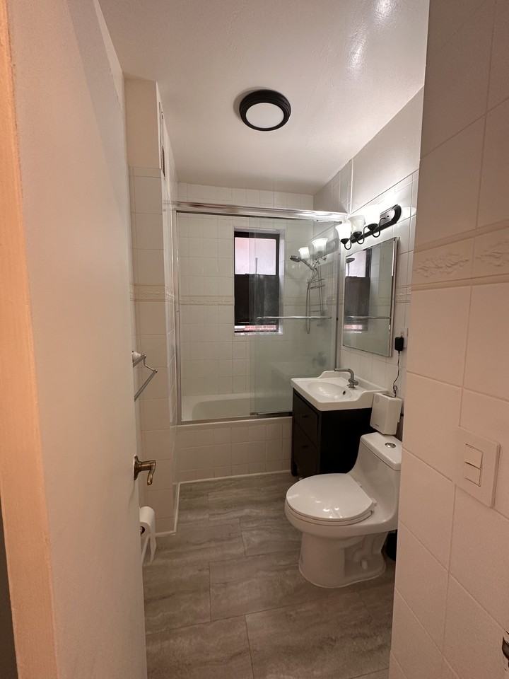 6601 Broadway - D7D7 #D7 - Photo 6 of 13