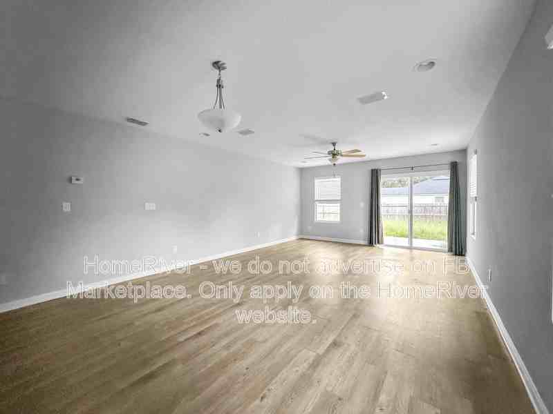 6981 Camfield St - Photo 3 of 19