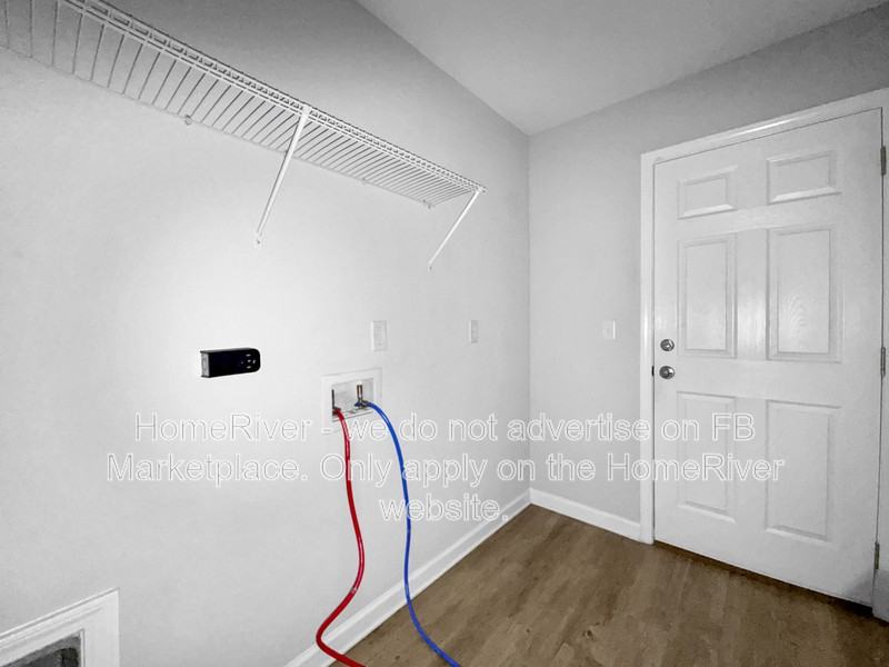 6981 Camfield St - Photo 7 of 19